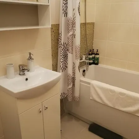 Apartman Vin Service Atbrivosanas Alley 101 *